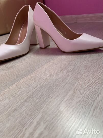 Женские туфли 39размера