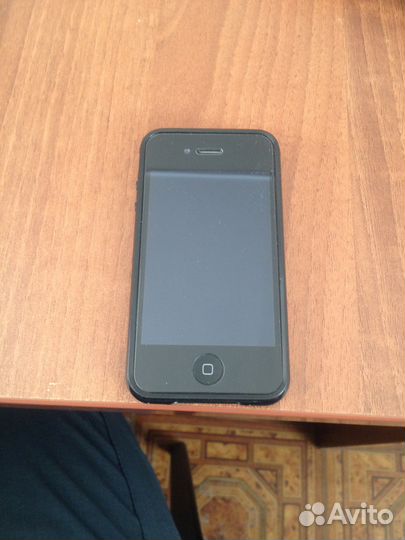 iPhone 4, 8 ГБ