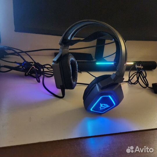 Игровые наушники Trust GXT 450 Blizz