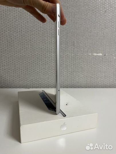 iPad mini 64GB White