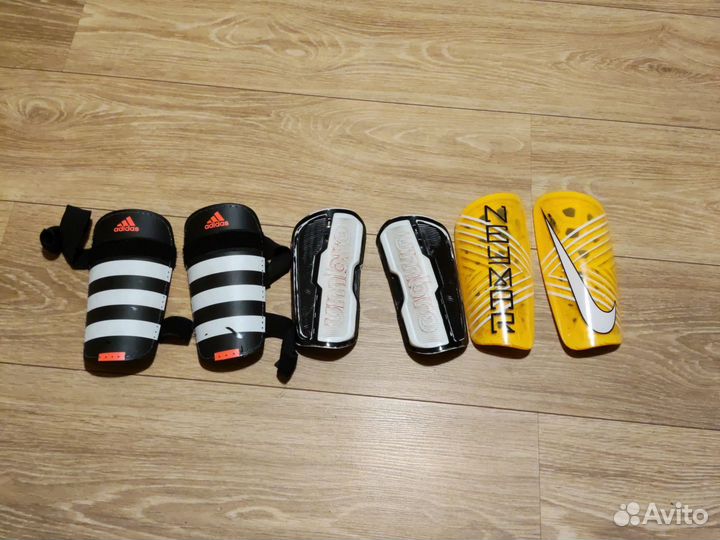 Футбольные щитки