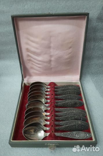 Мельхиоровые ложки 12 шт. в футляре