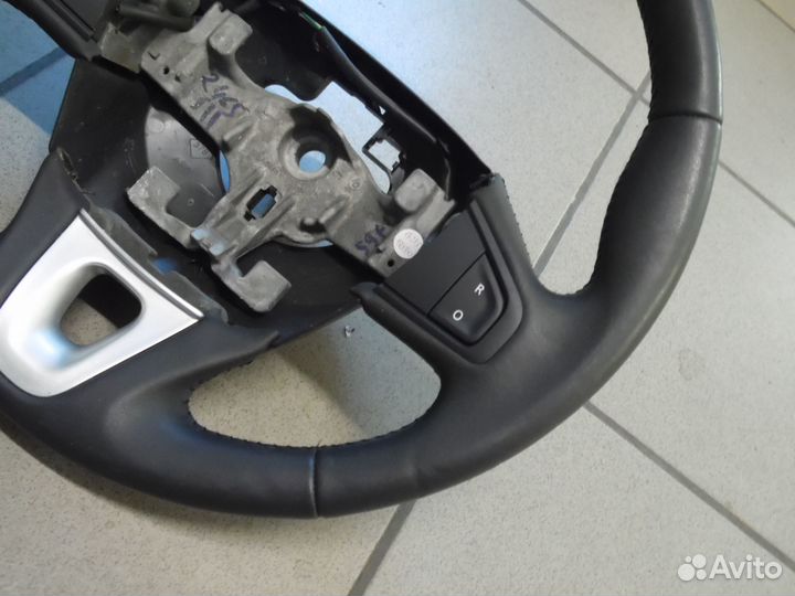 Руль с круизом Рено Меган 3