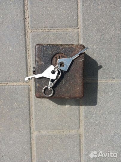 Замок для гаража