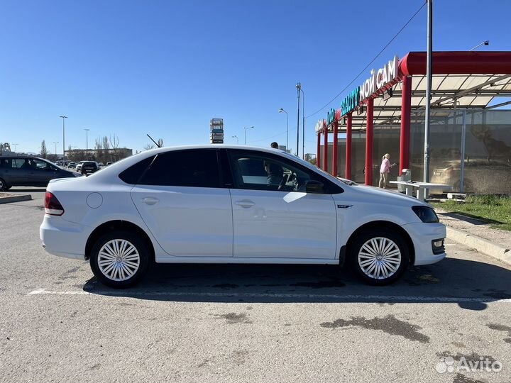 Volkswagen Polo 1.6 AT, 2016, 174 000 км