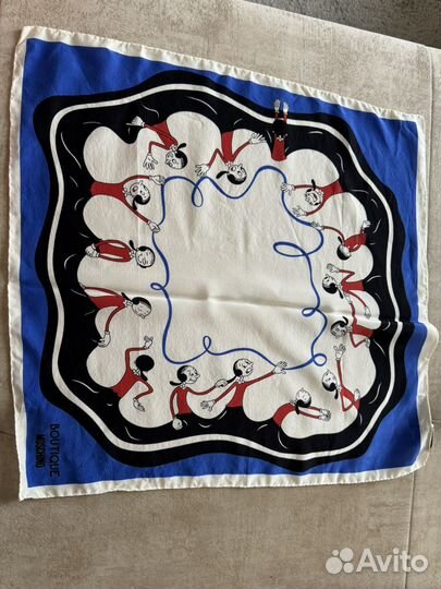 Шелковый платок moschino