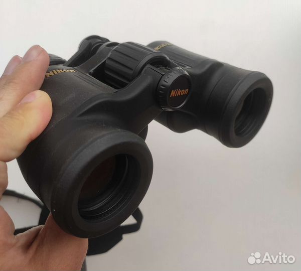 Бинокль Nikon Aculon A211 7x35