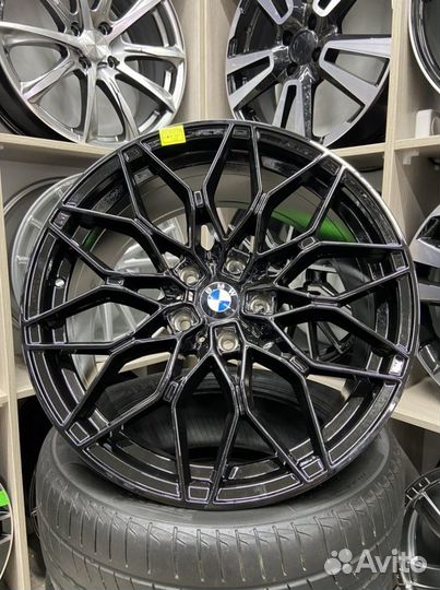 BMW r19 одной ширины 5*112 чёрный глянец