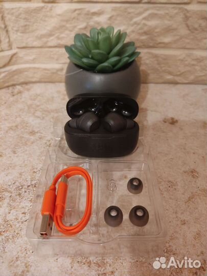 Беспроводные наушники JBL wave 200