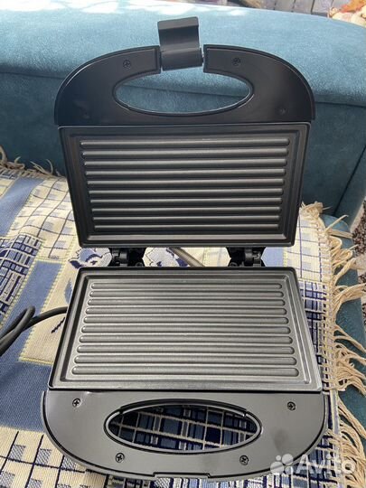 Вафельница-гриль