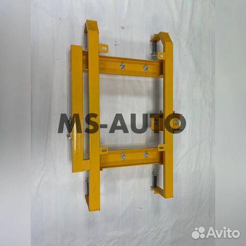 Подрамник на раздаточную коробку передач Нива