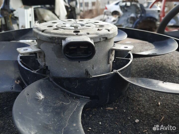 Моторчик диффузора с лопостями рено логан 1.6