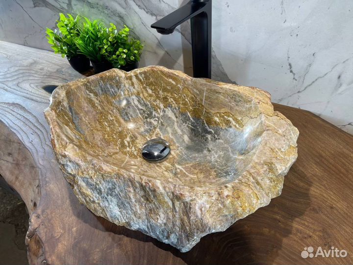 Раковина из натурального камня