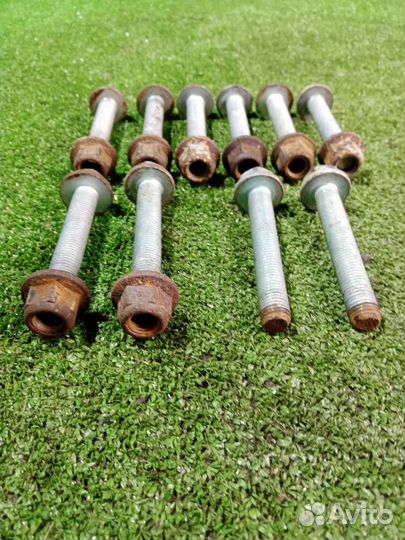 Болт подвески (комплект) задний Audi Tt 8N BAM