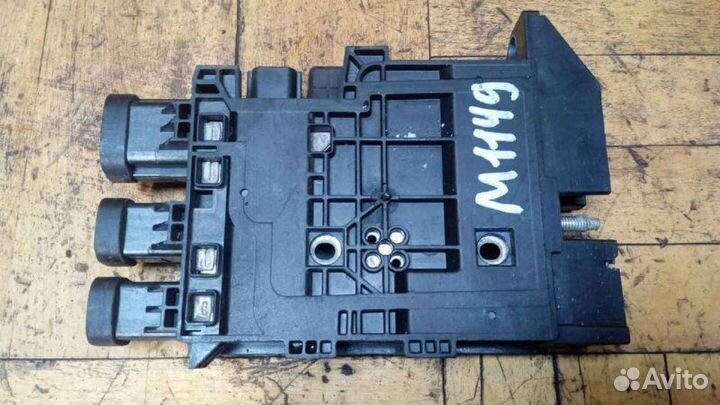 Блок отключения аккумулятора Renault Megane 3 1.6