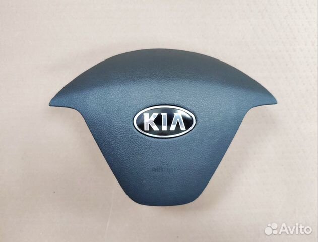 Заглушка руля Кия Сид с 2010 года