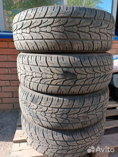 Nexen Roadian HP 215/65 R16 102H