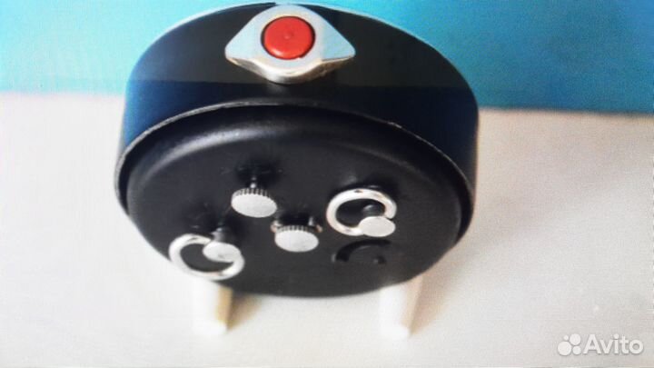 Механические, часы будильник Слава СССР