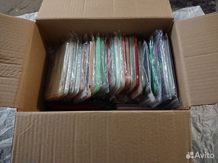 Чехлы для телефонов