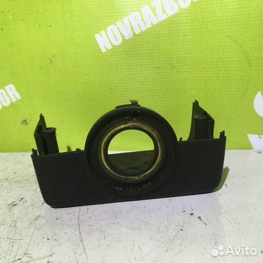 Кожух рулевой колонки нижний Ауди 80 90 Б3