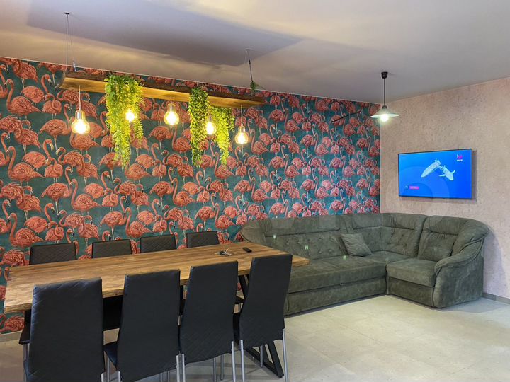 Дом 210 м² на участке 6 сот.