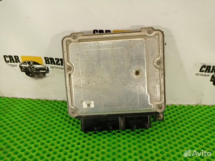 Блок управления двигателем Volkswagen Passat CC