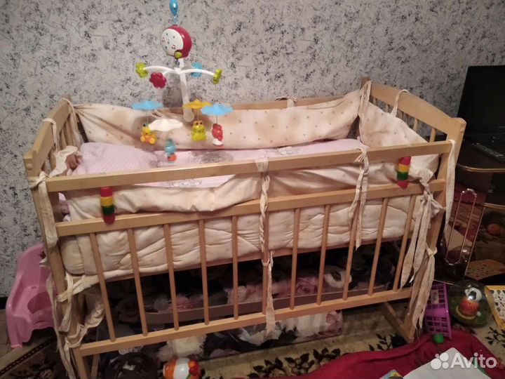 Детская кроватка