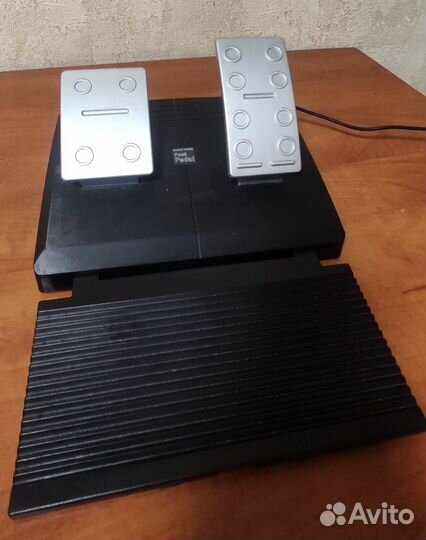 Игровой руль с педалями seven GC-W800