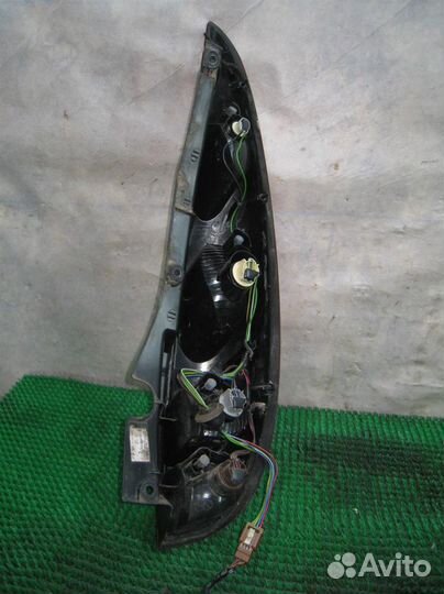 Фонарь задний левый Nissan Almera Tino 2005