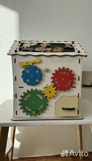 Бизиборд домик развивающий