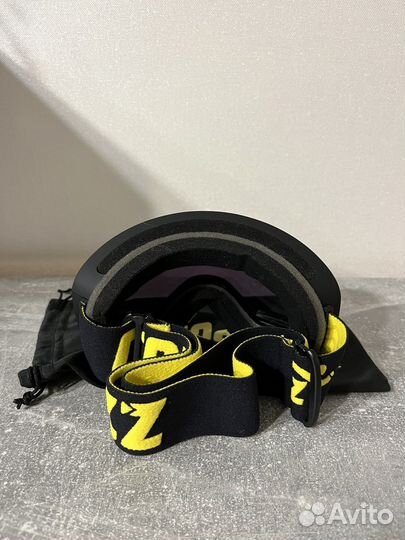 Горнолыжные очки