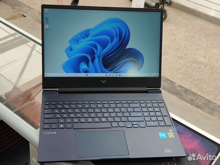 Мощный игровой ноутбук HP Victus RTX 3050 i5-12th