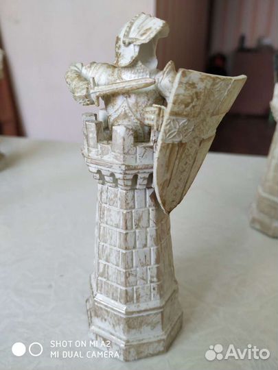 Фигурки рыцаря