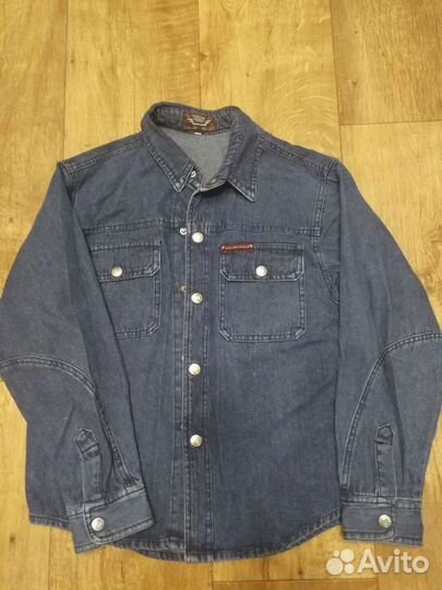 Джинсовая рубашка