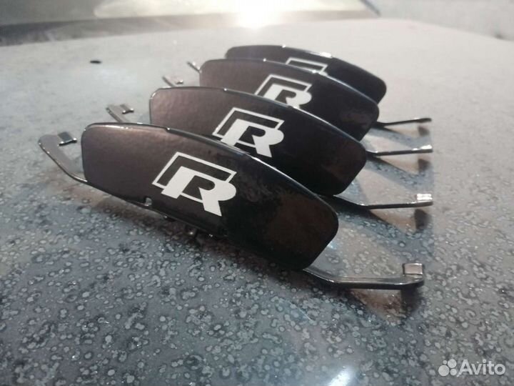 Накладки суппорта vag audi skoda R golf R ate