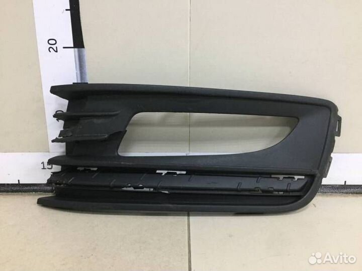 Рамка противотуманной фары левой Volkswagen Polo S