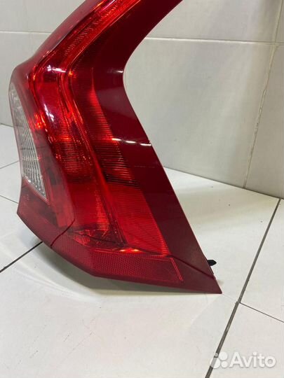 Фонарь задний правый Volvo Volvo V60 FW45
