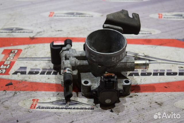 Заслонка c Toyota Premio ZZT240 1ZZ-FE