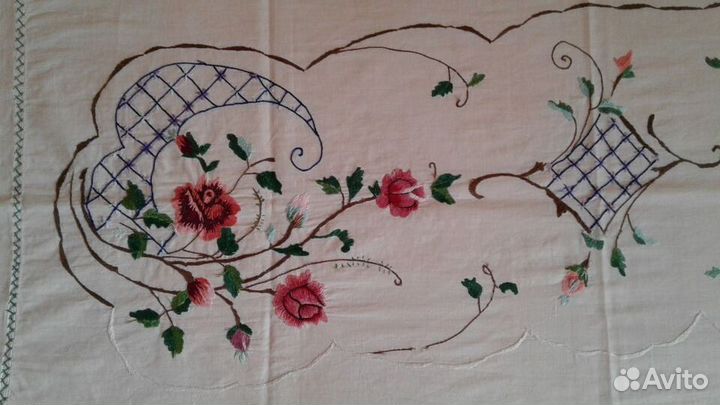 Салфетка с вышивкой - винтаж