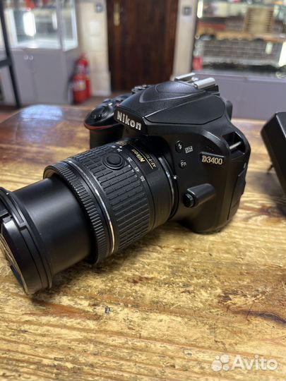 Зеркальный фотоаппарат Nikon D3400