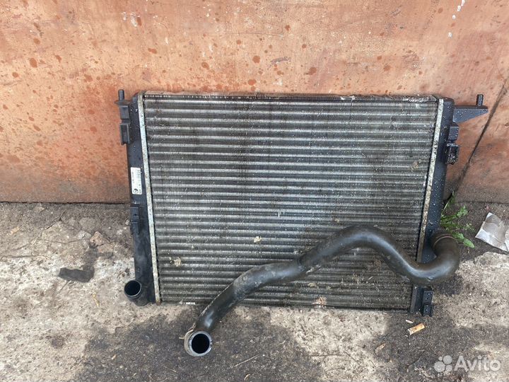 Логан радиатор основной для 8 ми клапаного