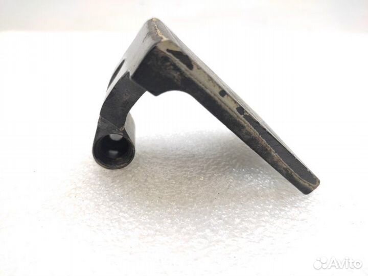 Петля двери передняя правая Bmw X5 E53 2005