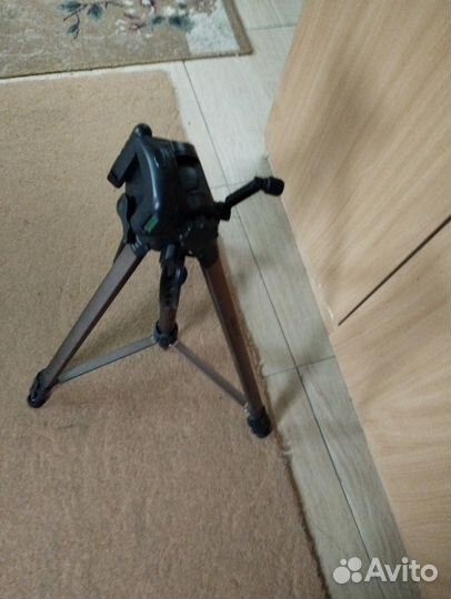 Штатив для фотоаппарата