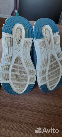 Обувь на девочку 25 размер