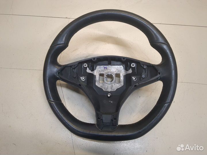 Руль Tesla Model S, 2013
