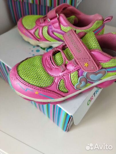 Кроссовки 26 размер