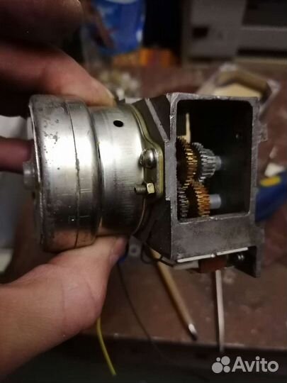 Электродвигатель дсм 2-Л-220 У4,2