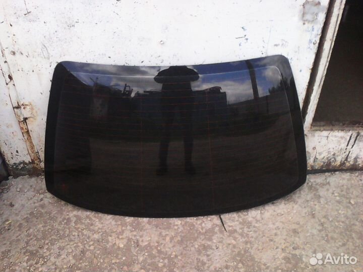 Ниссан Альмера Классик В10 - стекло заднее