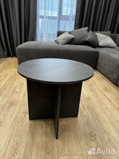 Журнальный столик круглый
