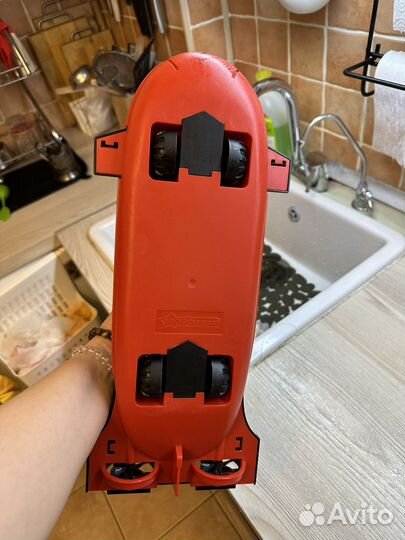 Большая лодка-игрушка